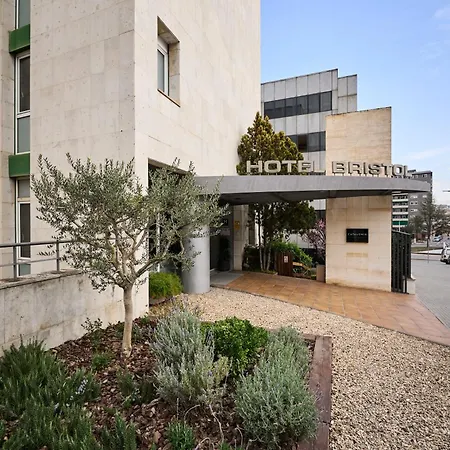 Hotel Catalonia Bristol 3*