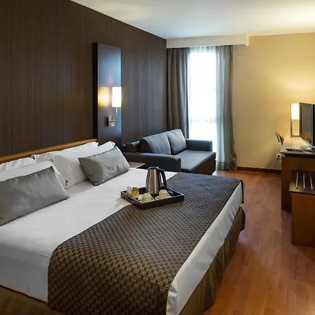 Catalonia Bristol Hotel 3*