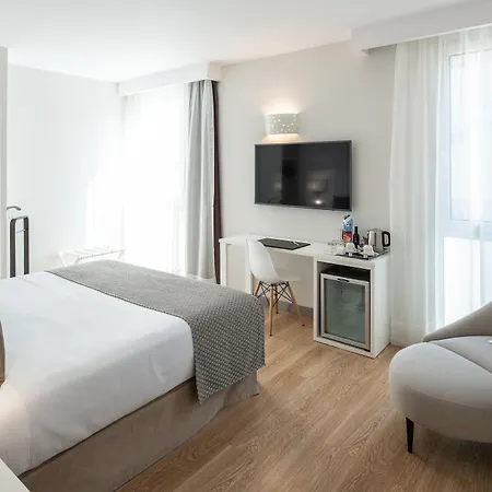 Hotel Catalonia Bristol