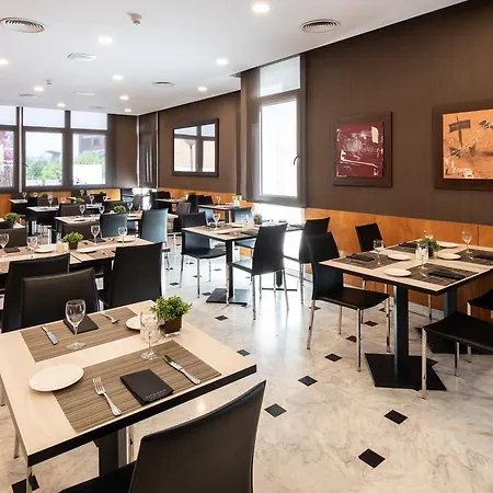 Hotel Catalonia Bristol 3*
