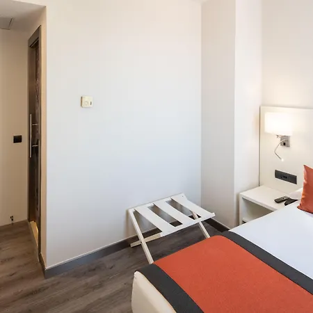 Catalonia Bristol Hotel