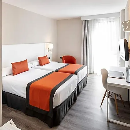 Catalonia Bristol מלון 3*