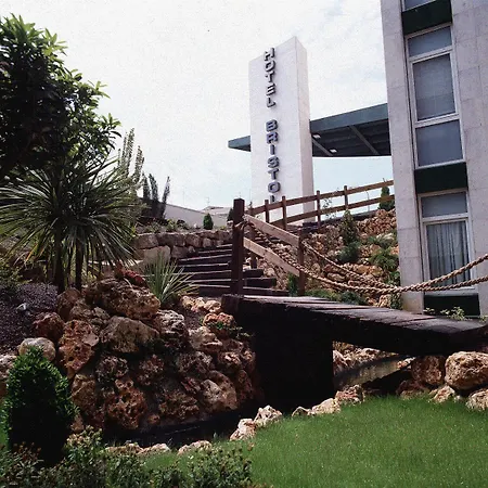 Catalonia Bristol Szálloda 3*