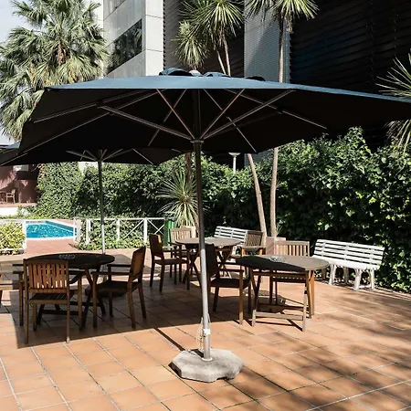 Catalonia Bristol Hotel 3*